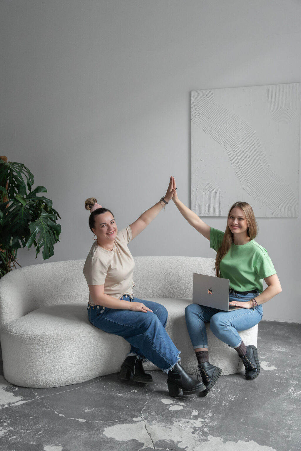 Kate Siedlecka i Magda Bartczak, duet Business Managerek Virtual Vibes